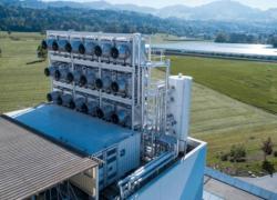 En Suisse, la première usine qui capture le CO2 pour en faire de l'engrais